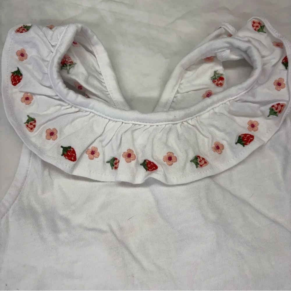 Mini Boden Criss Cross Tank Tee Floral Strawberry Embroidery Size‎ 7-8 VGUC